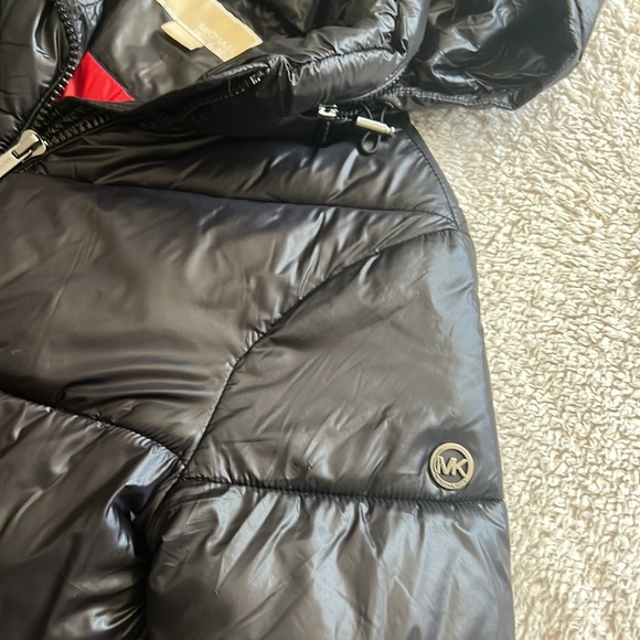 Michael Kors Women’s Black Hooded Puffer Jacket Size S - Picture 4 of 9